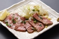 料理メニュー写真&nbsp;牛タン刺し ネギばか盛り