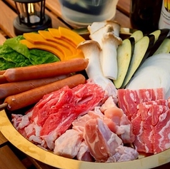 【手ぶらBBQ】【2H飲放付】豪華3大肉を味わうBBQプラン全6品×個室カラオケ付 4名~OK!