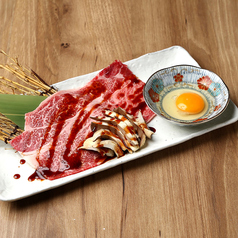 あわび茸と大和牛ロースのの炙りすき焼き(生卵添え)
