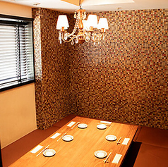 8名様用の個室がございます。宴会などのご利用にオススメ♪