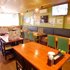 明るい店内でゆったりお食事を!昼宴会も大歓迎です!月曜日~木曜日限定でコースじゃなくても飲み放題プラン1800円でご用意!お好きなお食事とお値段を気にせず昼宴会は如何でしょうか?ママ会などの懇親会利用にピッタリです♪