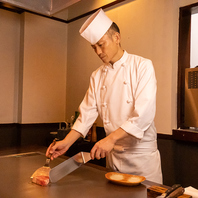 落ち着いて鉄板焼きをお楽しみいただける空間づくり