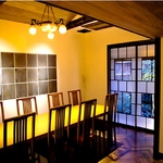 大正の町家をモダンに改装した趣のある落ち着いた空間。ごゆっくりとお食事をお愉しみいただけます。