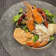 アボカドと海老の明太子サラダ