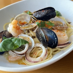 いろいろ魚介の漁師風ペスカトーレ