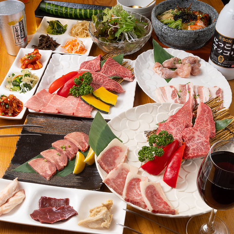 自慢のお肉を七輪で香ばしく焼き上げる！旨みを堪能する炭火焼肉体験を是非どうぞ♪