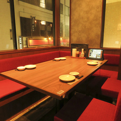 ゆったり座れるテーブル席【赤坂見附で個室のあるお店をお探しなら北海道へ】