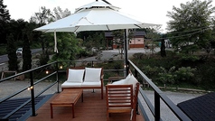 ラウンジ風ソファー席でゆったりお食事をお楽しみいただけます。