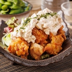 チキン南蛮ももちろんおいしい。日本酒と海鮮もおいしい。うお蔵で