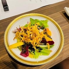 18種類の欲張りサラダ