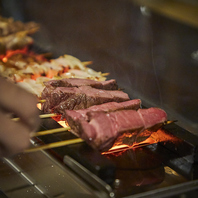 焼き・刺し・逸品まで。こだわりの料理の数々。