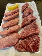 食べ応え抜群のタンと旨味深いハラミ。