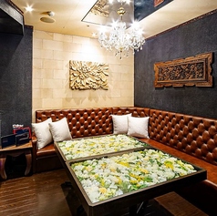 大画面モニター付きの完全個室のＶＩＰルーム♪ブルーレイ・DVD鑑賞も可♪※別途ルームチャージ有り。