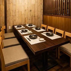 新型コロナ対策。当店は考えうる最大限の対策を実施しております。アルコール消毒箇所（営業時間の1時間ごと）→トイレ、出入り口、カウンター、椅子、テーブル、メニュー帳はお客様が入れ替わる毎にアルコール消毒をしております。(個室/牛タン/焼き鳥/地鶏料理/飲み放題/デート/宴会コース/記念日/接待/宴会)