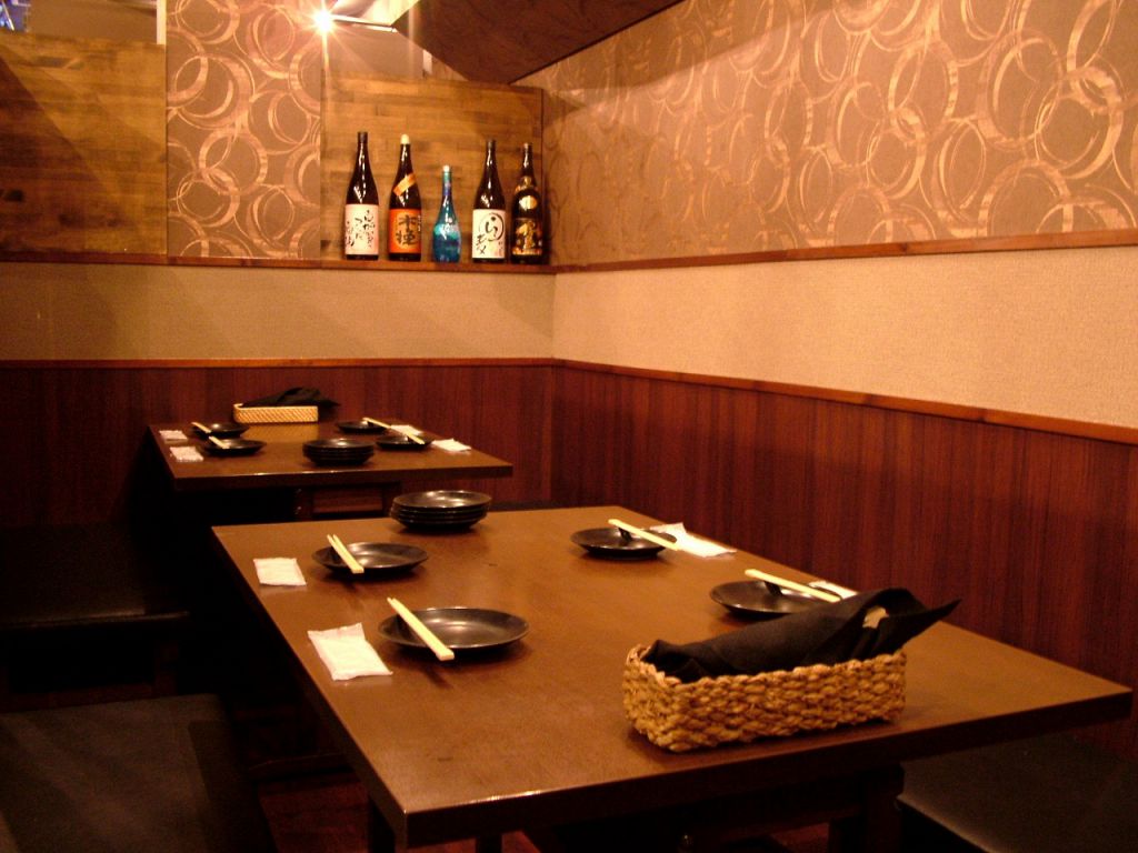 【8名様アレンジの半個室】人数に応じた半個室をご用意。最大24名様まで収容可。