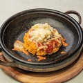料理メニュー写真 [3]クアトロチーズとTOMATOの濃厚石焼Cheeseリゾット