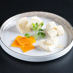 チーズ盛り合わせ