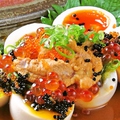 料理メニュー写真&nbsp;卵の痛風盛り～煮玉子・うに・いくら・とびこ～