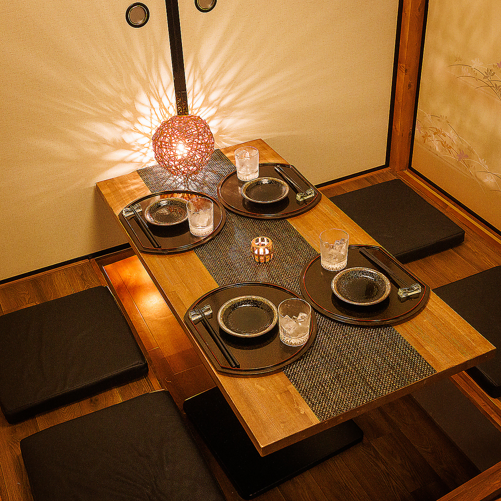 2名様でゆったり寛げる個室もご用意しております