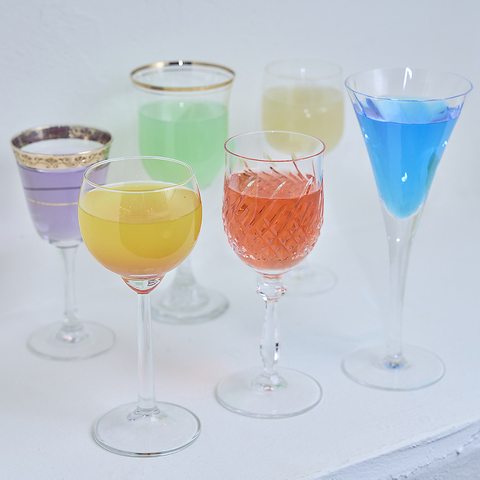 【カクテル全品380円～☆】おしゃれな扉を開けたその先に…