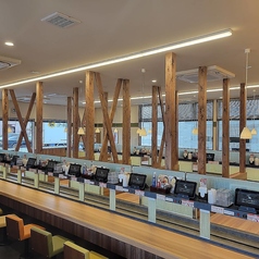 8番らーめん 小松店の雰囲気2