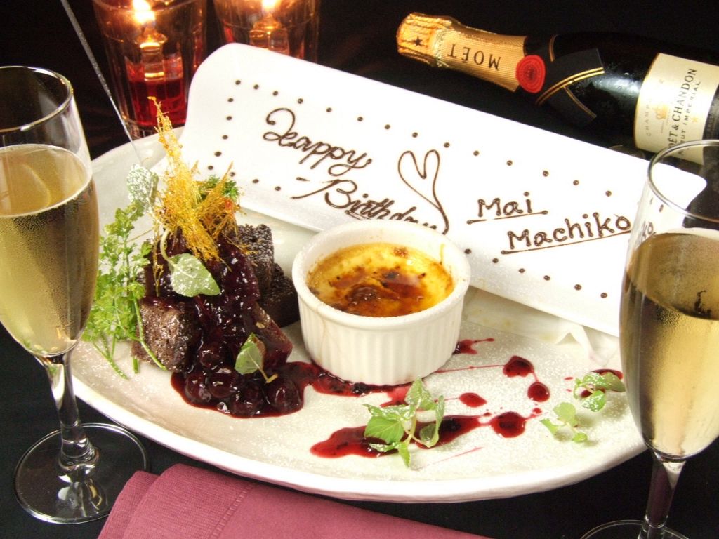 誕生日・記念日には・・・スペシャルデザートをプレゼント！お気軽にお店までお問い合わせください♪