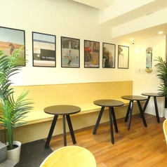 白を基調とした清潔感あふれる空間は、Bontempsの魅力の一つです◎どの席に座っても、居心地の良さを感じていただけます♪【元町 中華街 石川町 横浜 みなとみらい 関内】