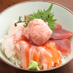 村木屋の親子丼/海鮮丼