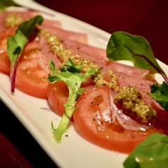 フレッシュトマトの生ハム巻き～粒マスタードソース～/アボカドとサーモンのマリネ/鮮魚のカルパッチョ