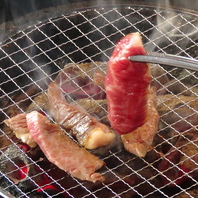 炭火席とガス火席があります◎