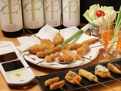 旬食材の創作串揚げを楽しめる神戸亭名古屋店。揚げたての旨みが光ります。