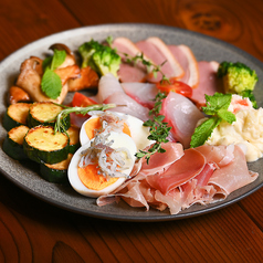 ★前菜8種類盛り合わせ 1人前