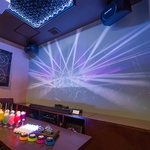 壁一面スクリーンのプロジェクタールームはブルーレイ鑑賞に最適♪