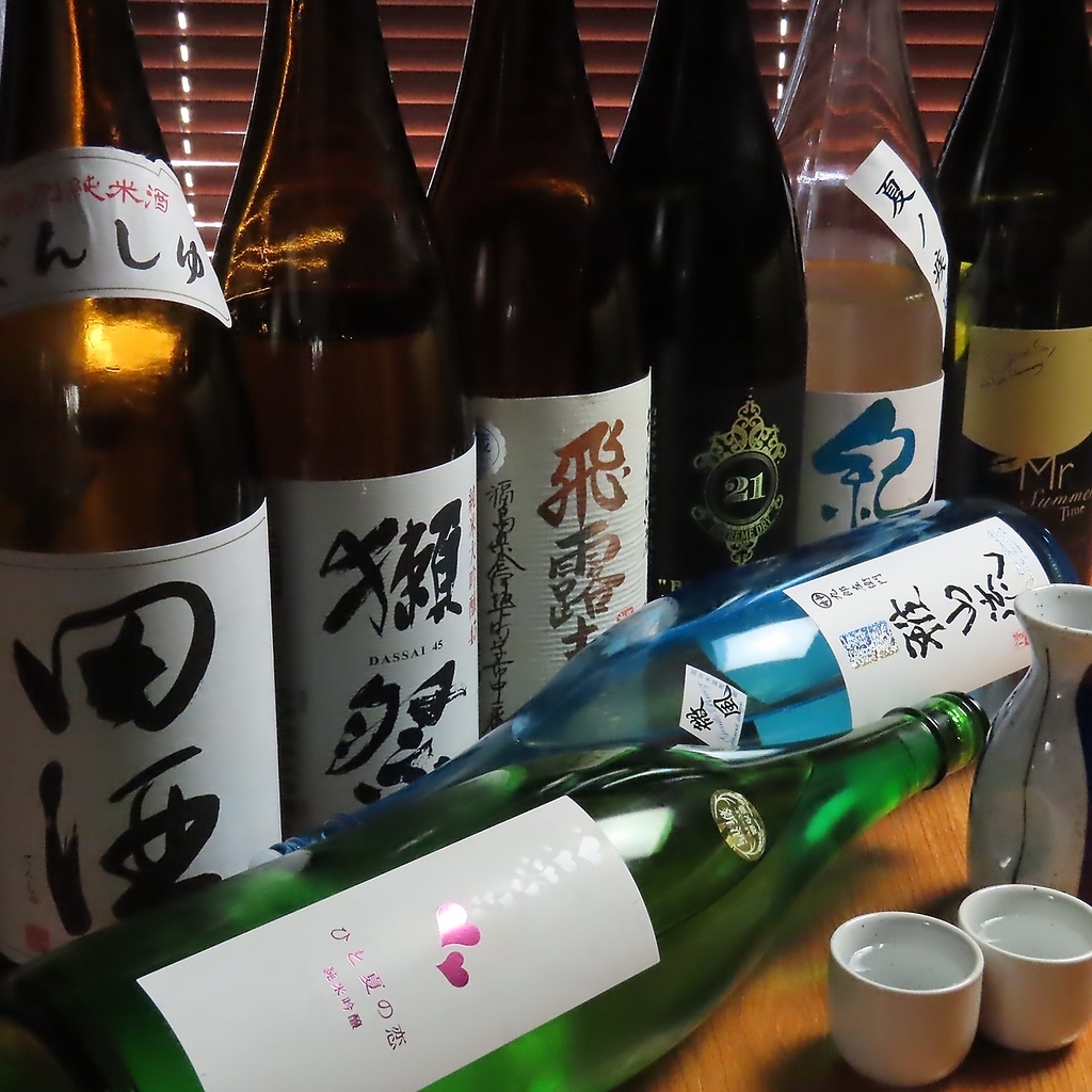 日本酒は全国各地のお酒がずらり！！飲み放題もご用意しております