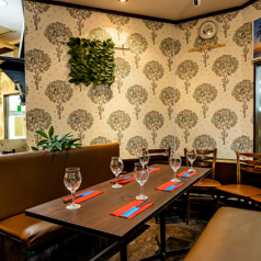 地鶏と肴 ほろ宵 戸塚駅前店の雰囲気2