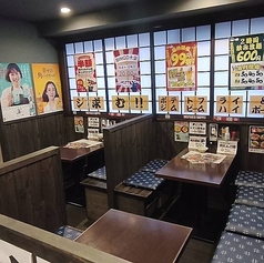 《気軽な集まりに》仲間同士の飲み会や地元の集まりにもぴったりなテーブル席♪肩肘張らずに楽しめる空間です!