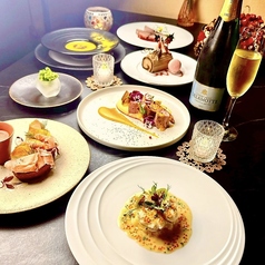 料理・肉・魚・野菜の各食材を丁寧に調理。