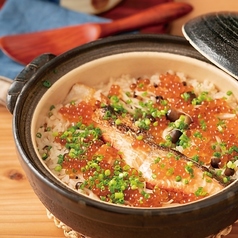 鮭といくらの土鍋ご飯