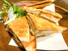 鶏カツホットサンド