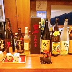 日本酒、焼酎を多彩に取り揃え