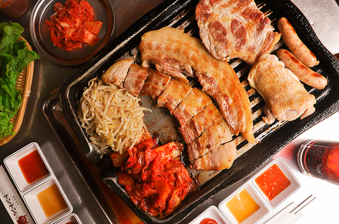 韓国焼肉トントンの写真