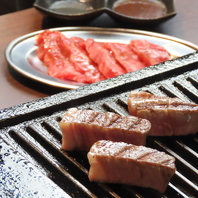 上質な脂と旨味が溢れ出す！こだわりの絶品厳選赤身肉！