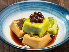 抹茶とほうじ茶の二色豆花