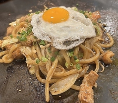 ホルモン焼うどん