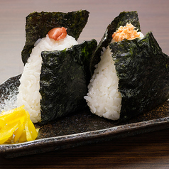 おにぎり(ごま昆布)〈205kcal〉