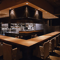 カウンター席完備