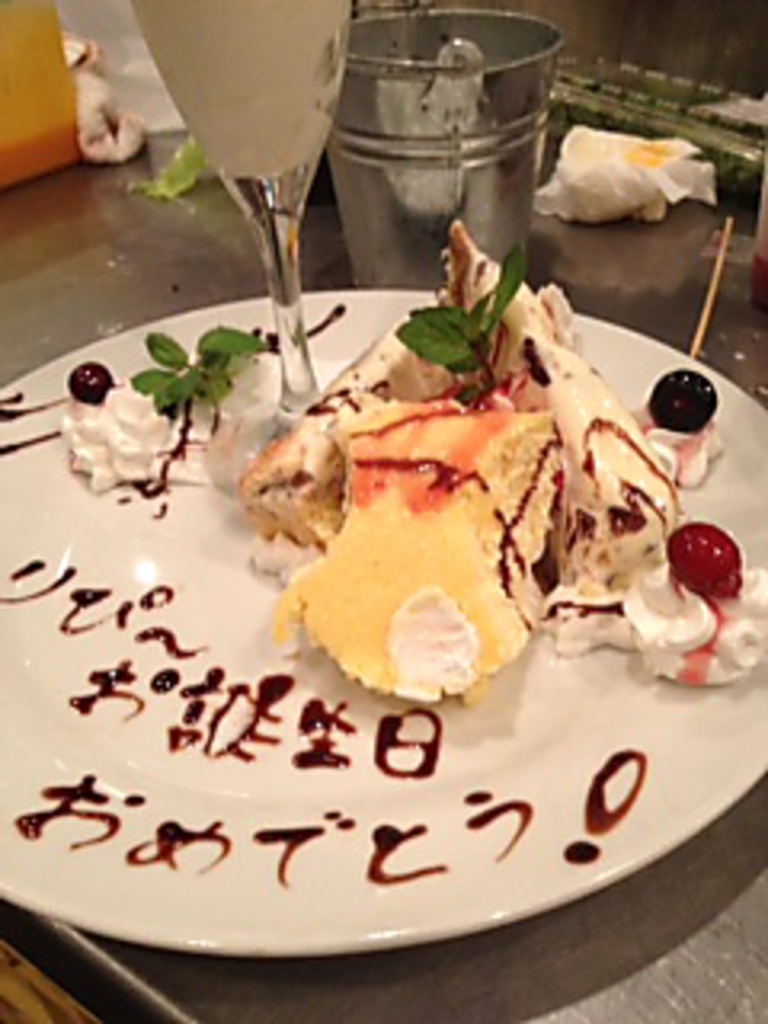 主役を喜ばせたいならDEN！プレート書きや特注デザ盛などやっちゃいます！（事前にお問い合わせを）