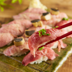 博多筑紫口 肉寿司の特集写真