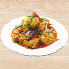 蟹のソフトシェルカレー炒め　プーニムパッポンカリー　Thai fried-soft shell crab curry