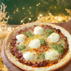 ミートソースのラザニア風ピッツァ